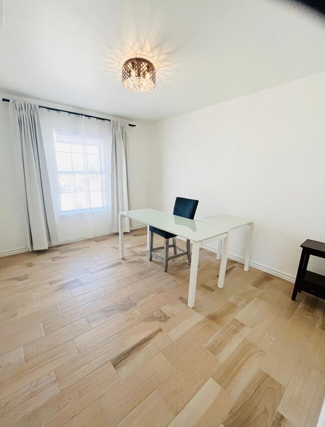 1040 Cindy Marie unit n/a, Eagle Pass, TX 78852 - photo 5