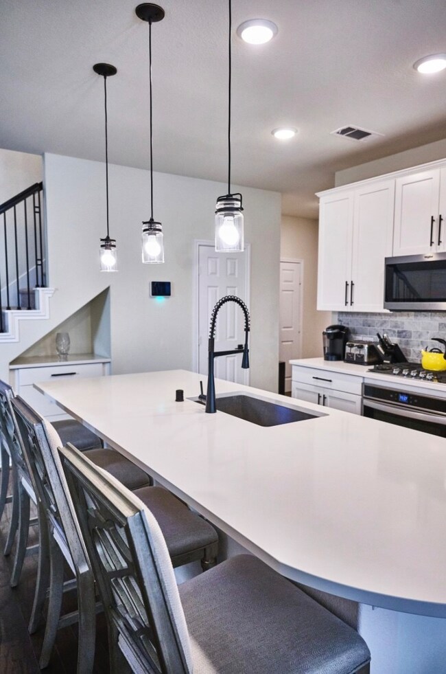 4007 Starbright St, Houston, TX 77018 - photo 6