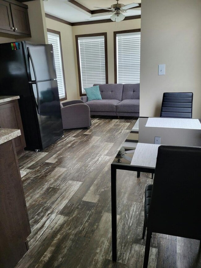 602 N Victoria Road Rv3259 unit 3259, Donna, TX 78537 - photo 3