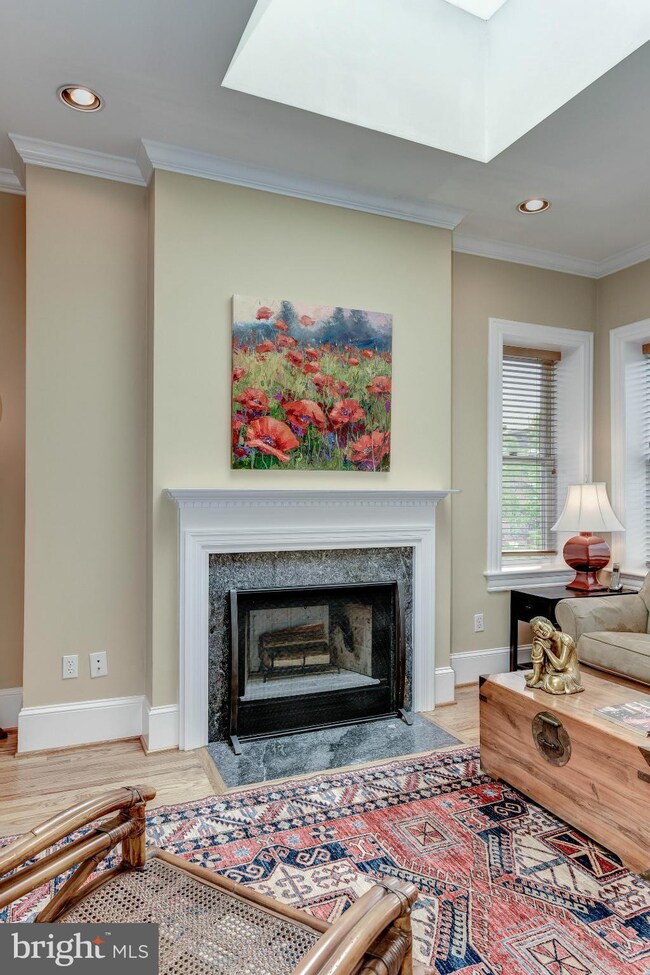 1807 California St NW unit 306, Washington, DC 20009 - photo 4