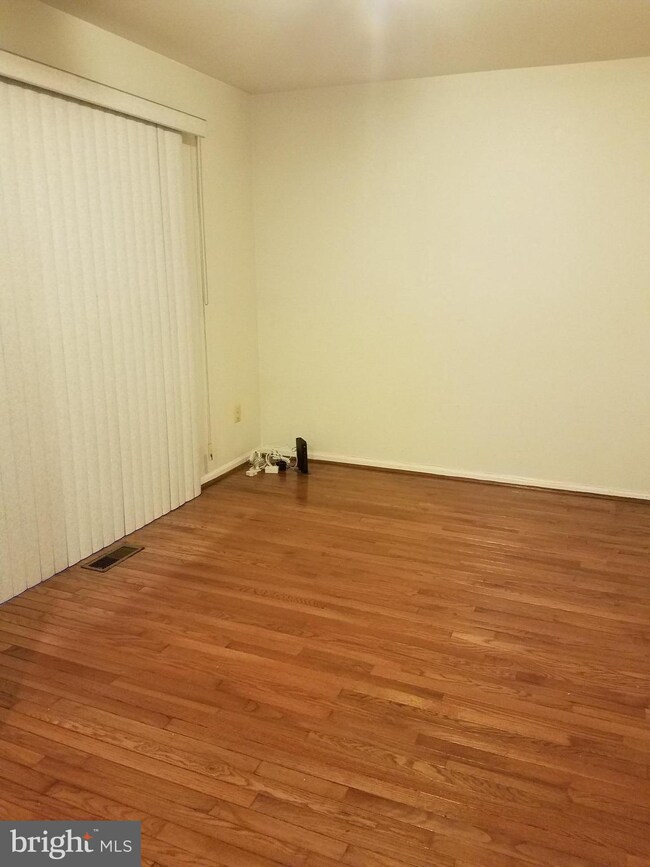 6102 Beacon Hill Place, Capitol Heights, MD 20743 - photo 6