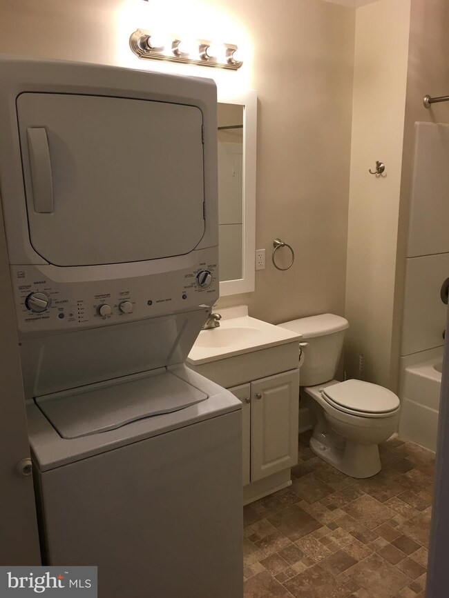 11 S Church St unit 4, Waynesboro, PA 17268 - photo 7