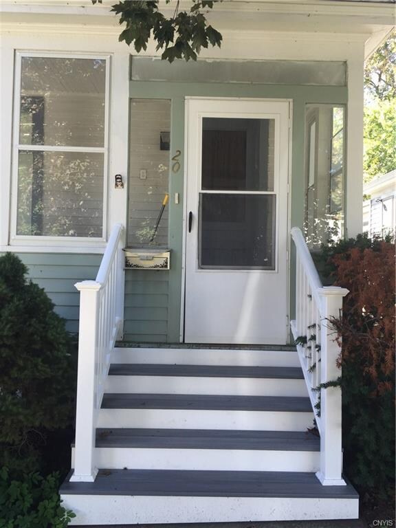 RELAX IN YOUR ENCLOSED SUNROOM