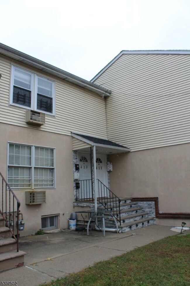 439 Marshall St, Paterson, NJ 07503 - photo 3