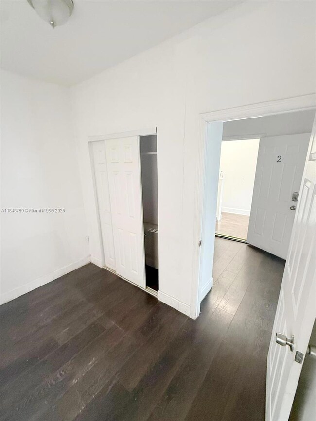 337 SW 10th Ave unit 3, Miami, FL 33130 - photo 6