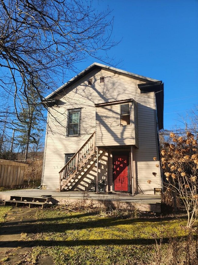 Lovely Converted One Room School House