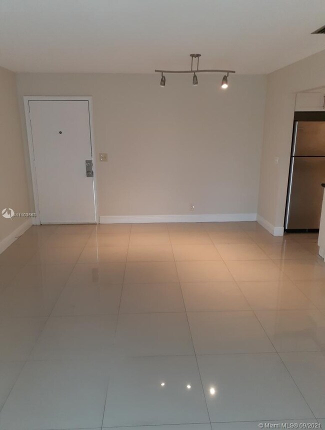 unlisted-address, Hallandale Beach, FL 33009 - photo 5