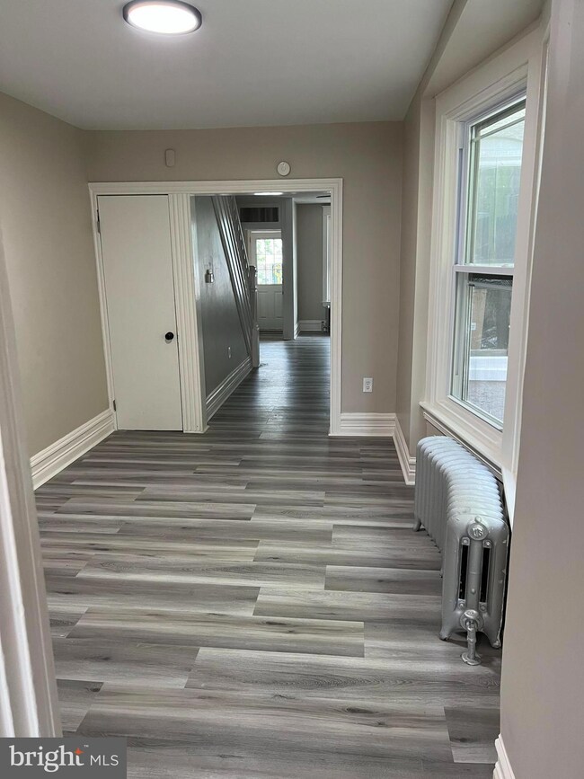 1224 Buttonwood St, Reading, PA 19604 - photo 7