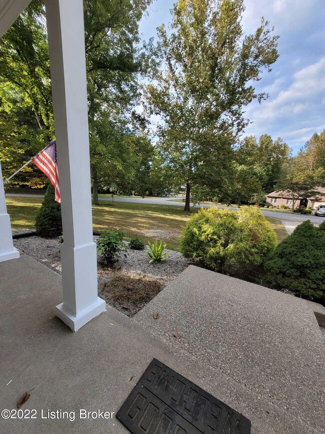 102 DELAWARE PORCH