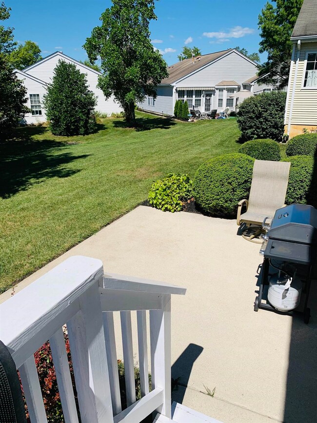 549 Newport Ct, Galloway, NJ 08205 - photo 5