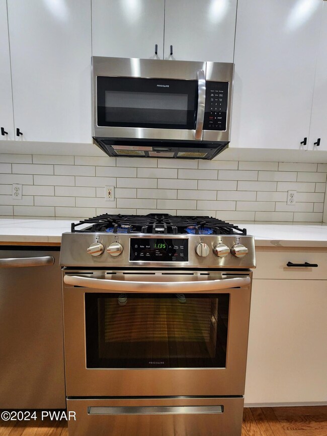 310 W Harford St unit 6, Milford, PA 18337 - photo 5