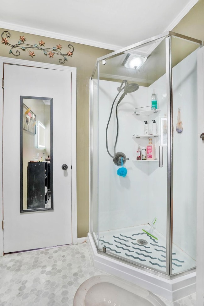 1129 Wallgate Ave, Waterloo, IA 50701 - photo 7