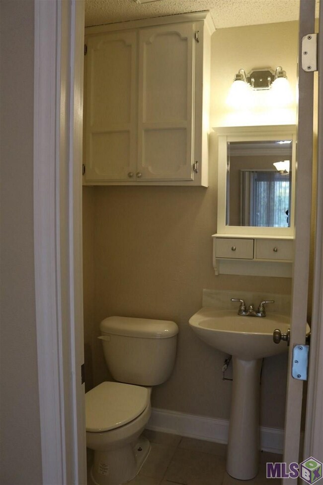 7540 Beekman Dr, Baton Rouge, LA 70817 - photo 2