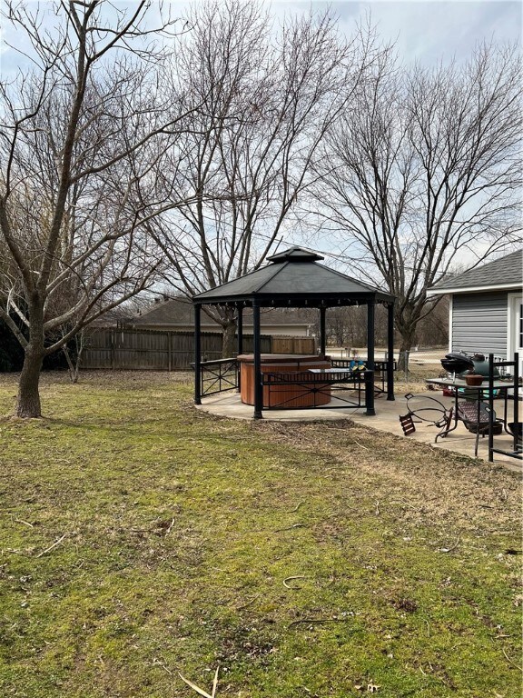 815 Costales Ln, Bethel Heights, AR 72764 - photo 5