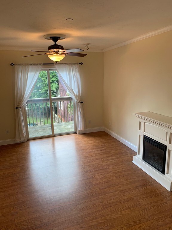 111A W 8th St unit R, Boston, MA 02127 - photo 5