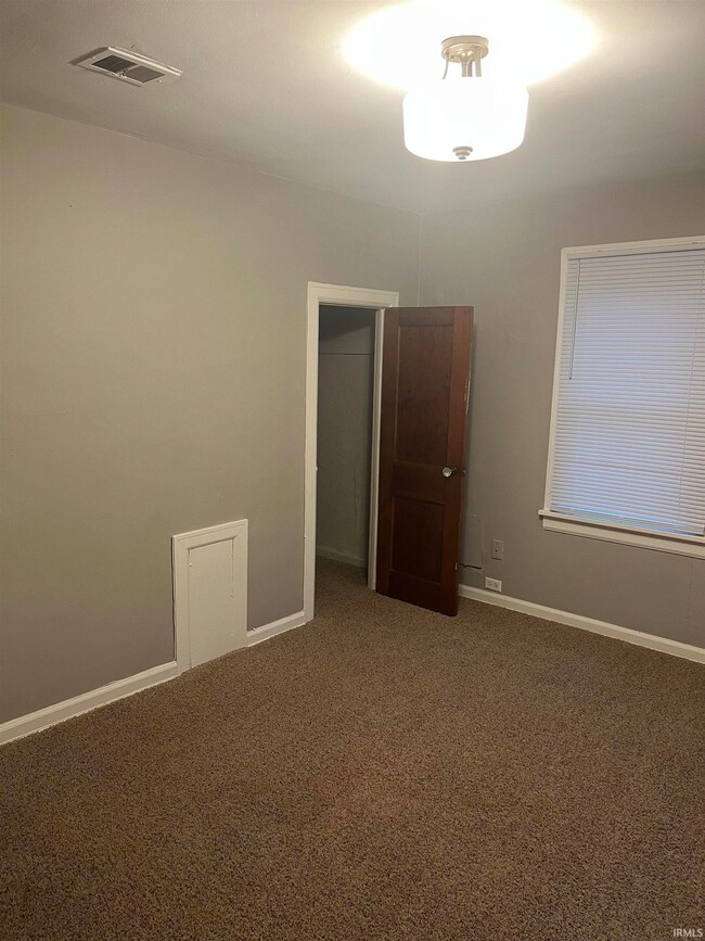 210 W Cherry St unit 4, Bluffton, IN 46714 - photo 7
