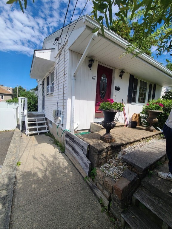 67 Harrison St, Cumberland, RI 02864 - photo 4