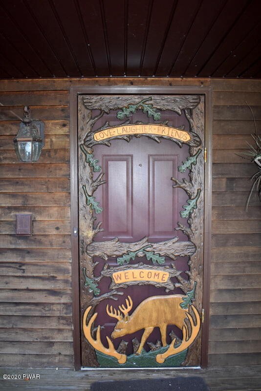 111 Raspberry Dr, Canadensis, PA 18325 - photo 2