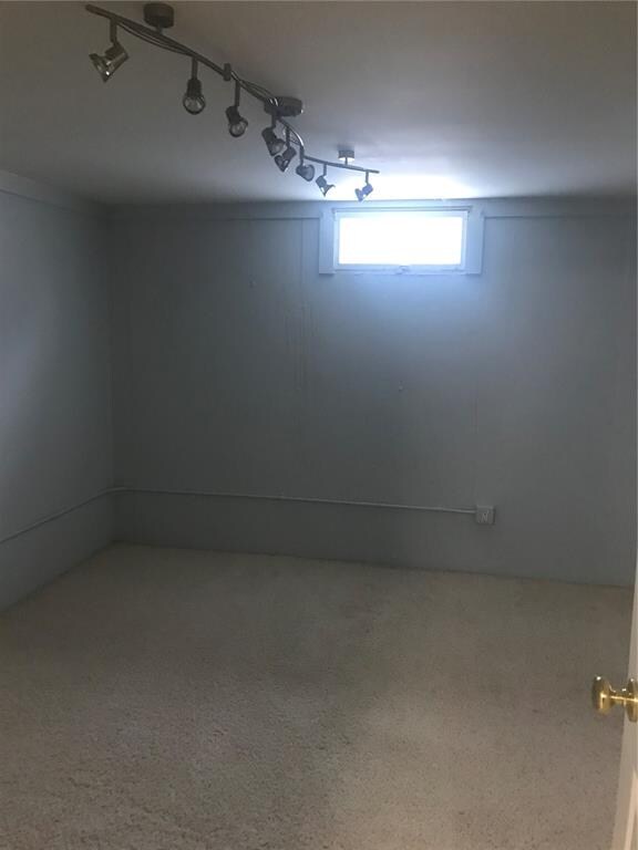 2624 24th Ave SE, Cedar Rapids, IA 52403 - photo 4