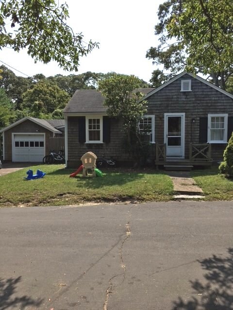 18 Locust Ln, Vineyard Haven, MA 02568 - photo 2