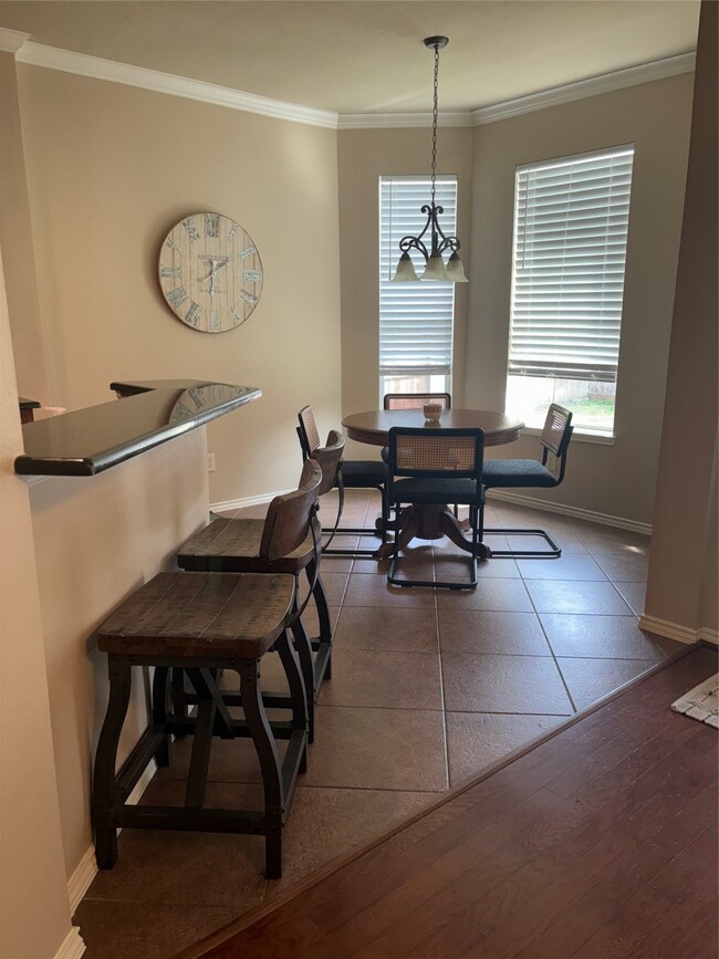 6111 Lynwood Banks Ln, Houston, TX 77092 - photo 3