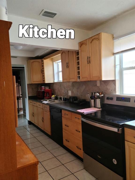 2445 Paul Rd, West Palm Beach, FL 33415 - photo 3