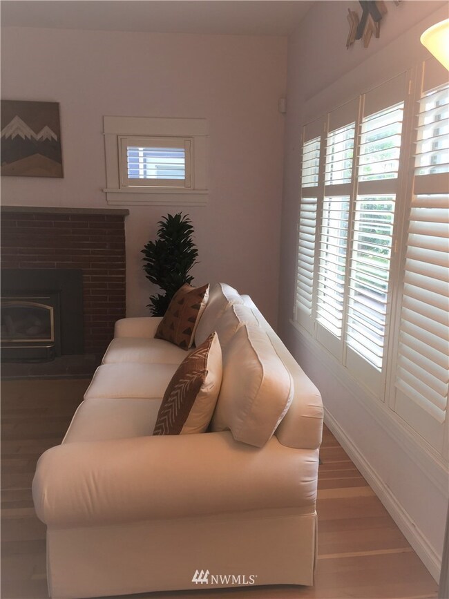 1723 Colby Ave, Everett, WA 98201 - photo 3