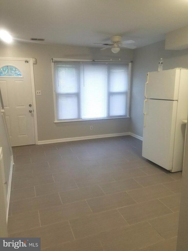 7608 Lotus Ct, Laurel, MD 20707 - photo 2