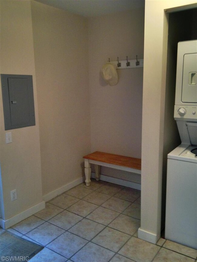 13624 Prairie Rd, Three Oaks, MI 49128 - photo 6