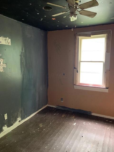 349 Hocking Ave, Logan, OH 43138 - photo 6