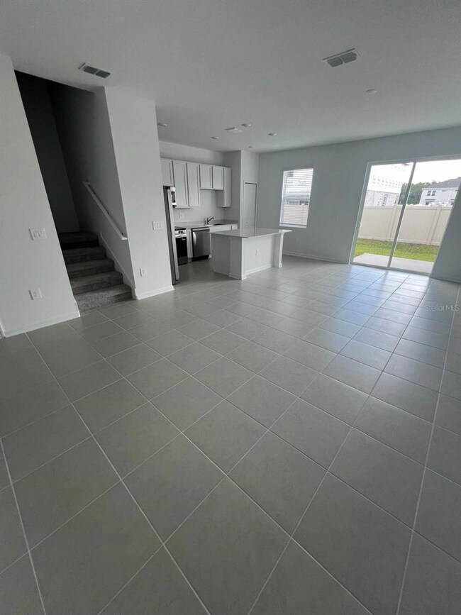 2660 Skyline Loop, Kissimmee, FL 34758 - photo 4