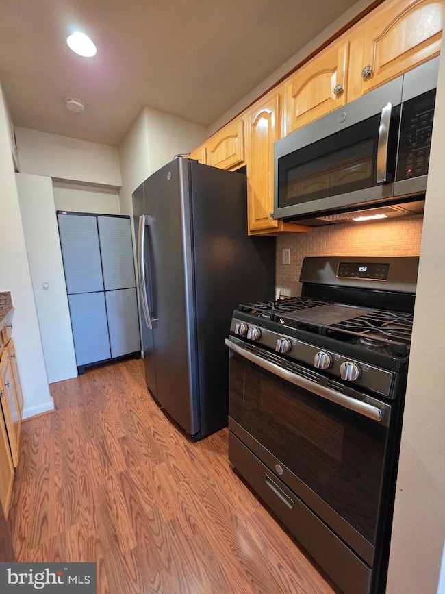 Stratton House unit 406, Arlington, VA 22204 - photo 6