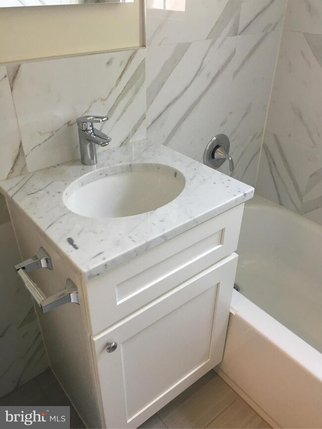 1808 16th St N unit 2, Arlington, VA 22209 - photo 6