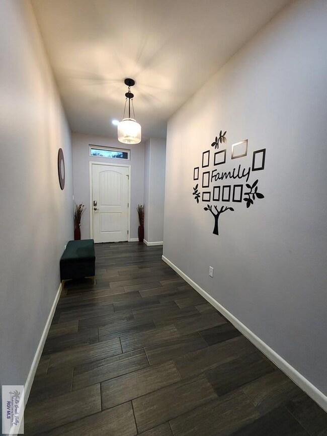 2520 N Louisiana Ave, Weslaco, TX 78599 - photo 2