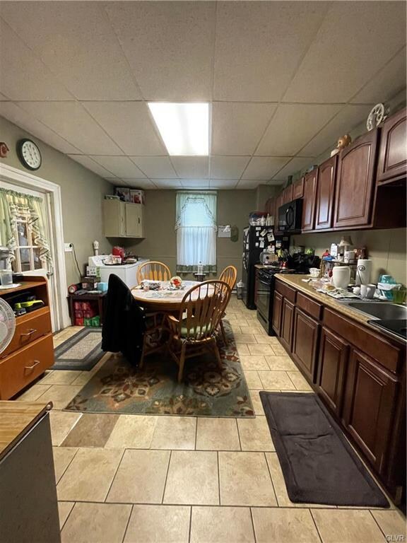 Apt 1