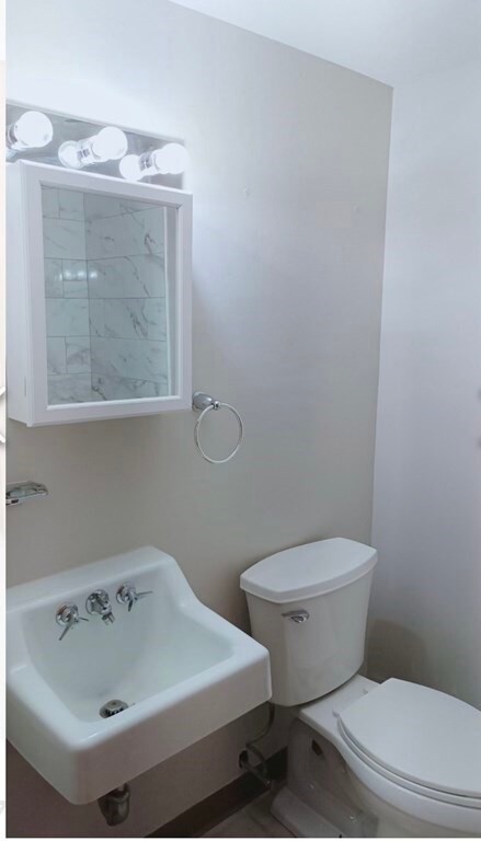 97 Winsor St unit 23, Ludlow, MA 01056 - photo 6