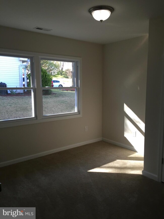 12639 Millstream Dr, Bowie, MD 20715 - photo 6