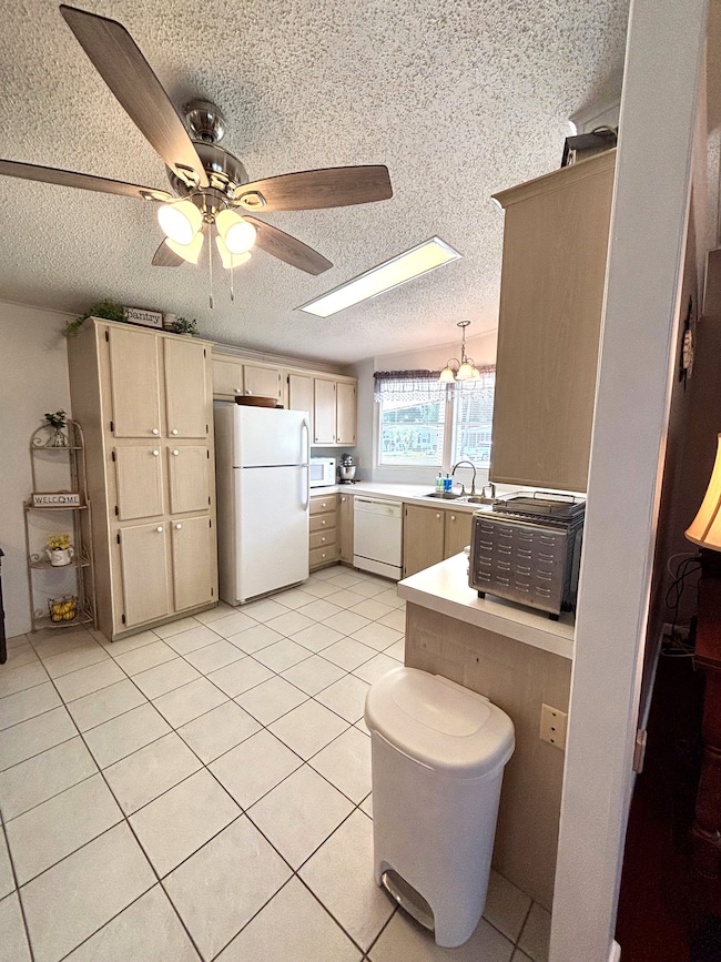 9410 Birdie Cir unit 484E, Lakeland, FL 33810 - photo 6