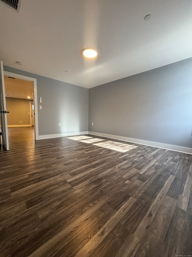 303 Norwich-New London Turnpike unit D, Montville, CT 06382 - photo 5