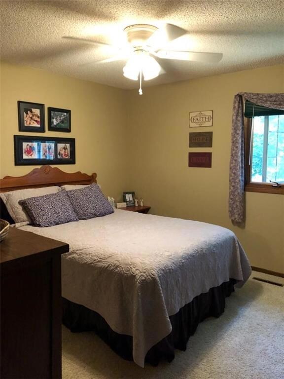 912 Park Ln, Pella, IA 50219 - photo 7