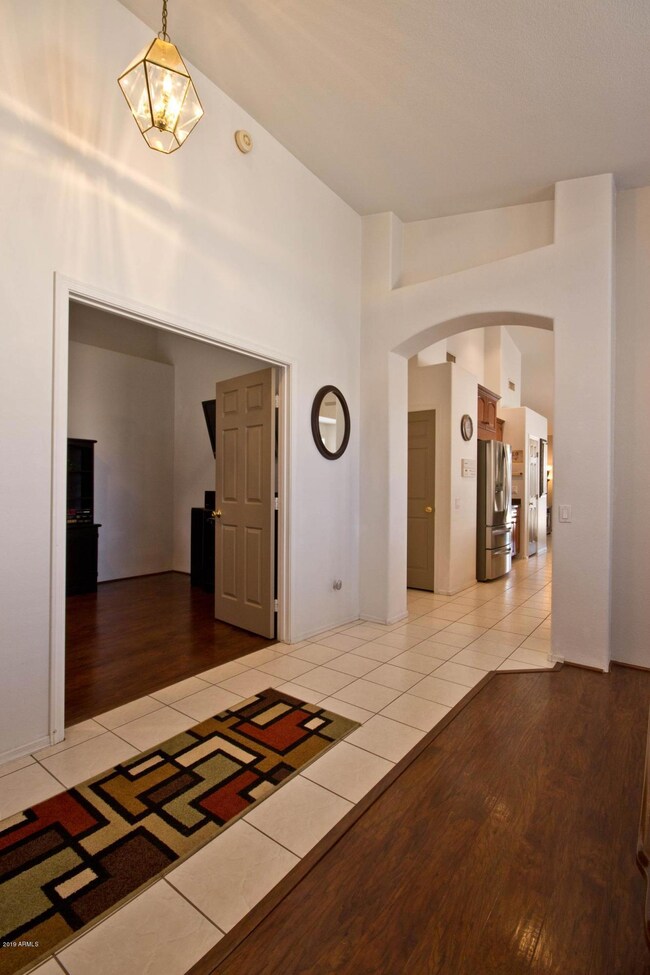 Entry/Den