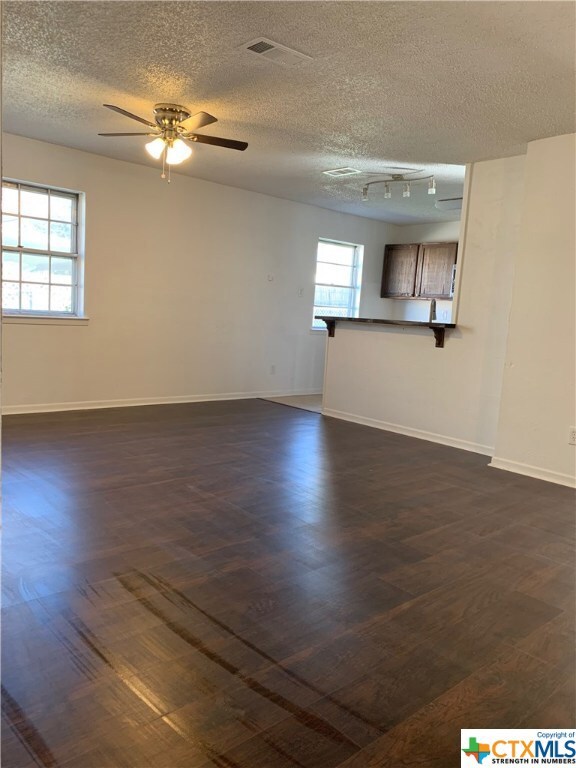 1102 Magnolia St, Copperas Cove, TX 76522 - photo 3