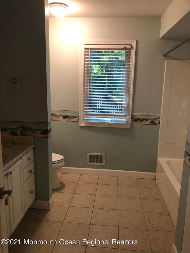 1 Central Ave unit 12, Atlantic Highlands, NJ 07716 - photo 6