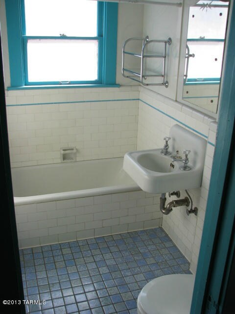 2033 E 6th St, Tucson, AZ 85719 - photo 6