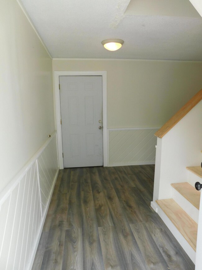 134 Martin Stream Rd, Fairfield, ME 04937 - photo 5