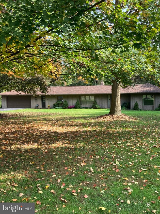 41 Unionville Rd, Douglassville, PA 19518 - photo 3