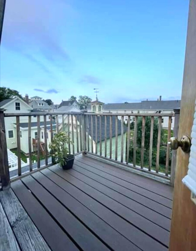 25 Beacon St unit 2nd Floor, Concord, NH 03301 - photo 2