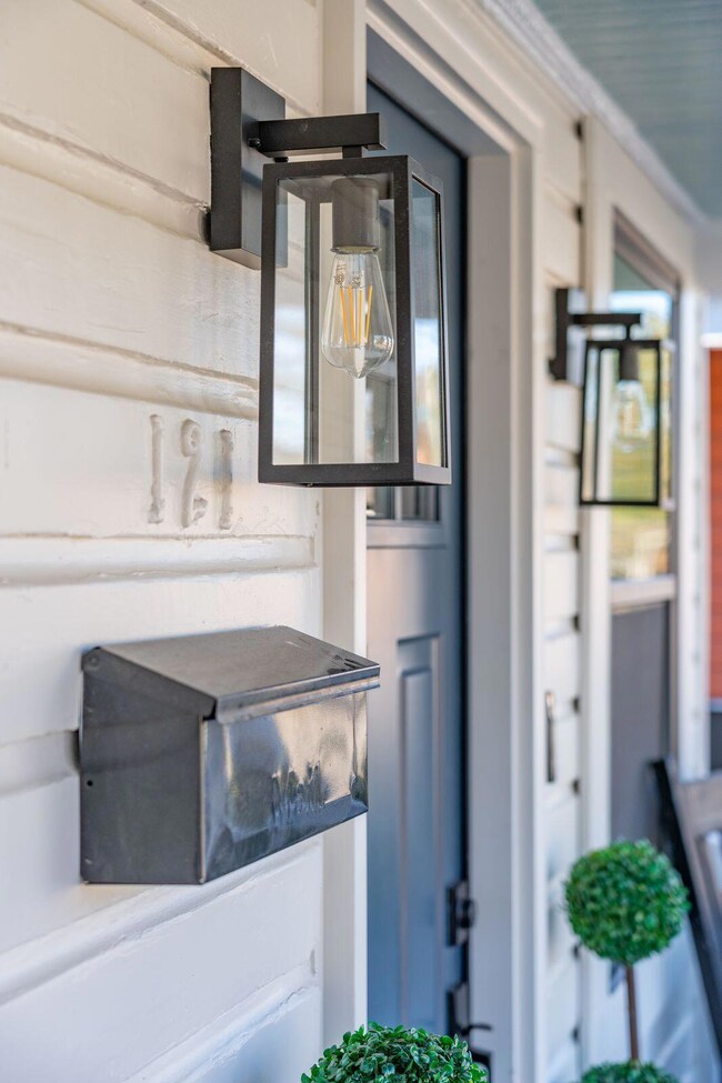 mls_121RomneySt-KeenEyeMarketing-006