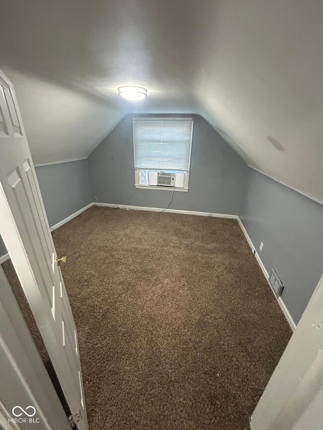 1621 E 46th St, Indianapolis, IN 46205 - photo 6