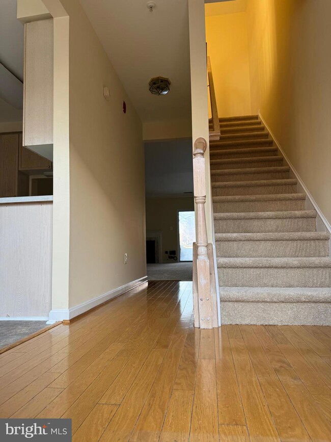 2489 Quick St unit 101, Herndon, VA 20171 - photo 5